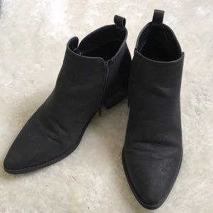Black Boots